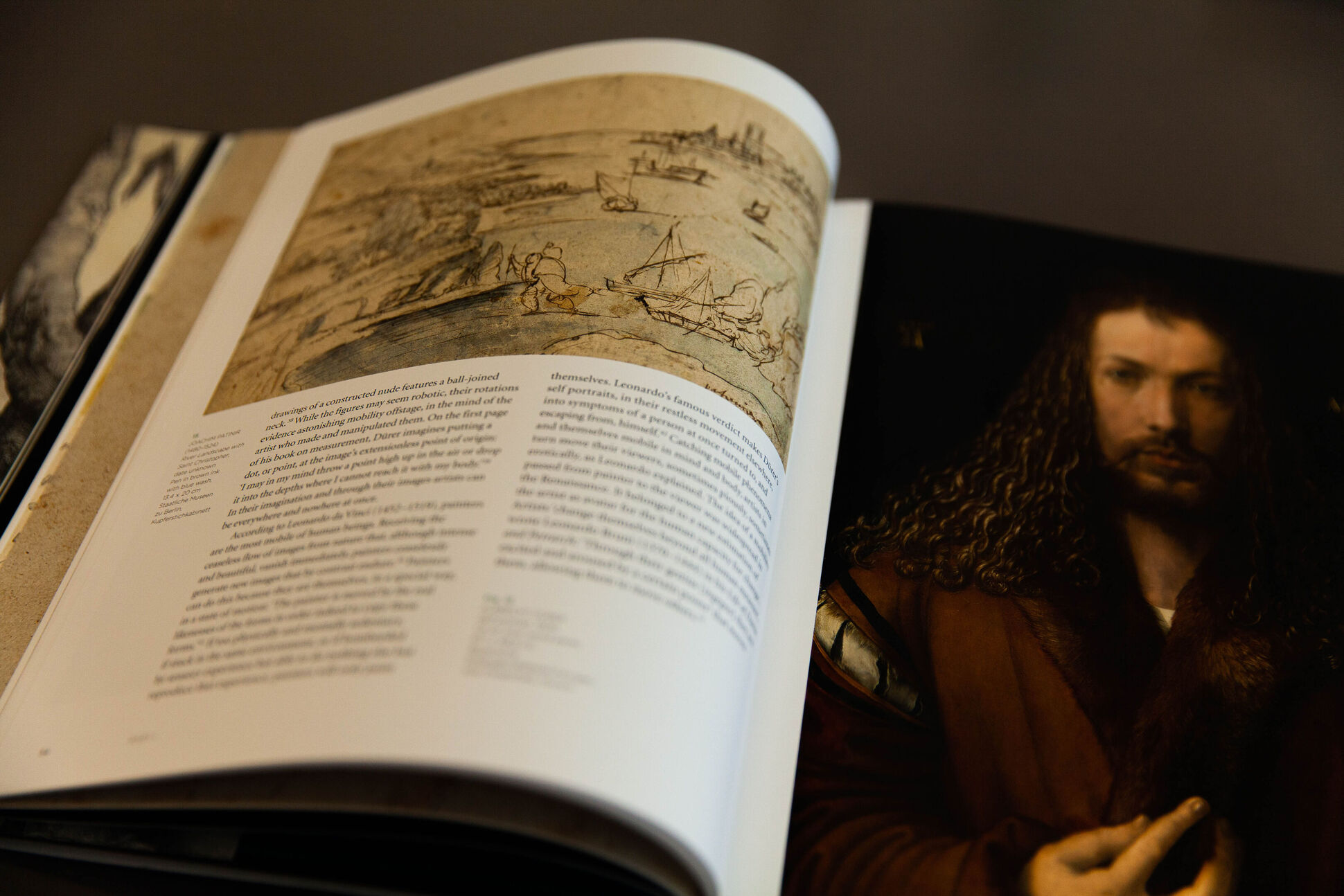 Detail aus dem aufgeschlagenen Buch "Dürer’s Journeys: Travels of a Renaissance Artist" Detail aus dem aufgeschlagenen Buch "Dürer’s Journeys: Travels of a Renaissance Artist"