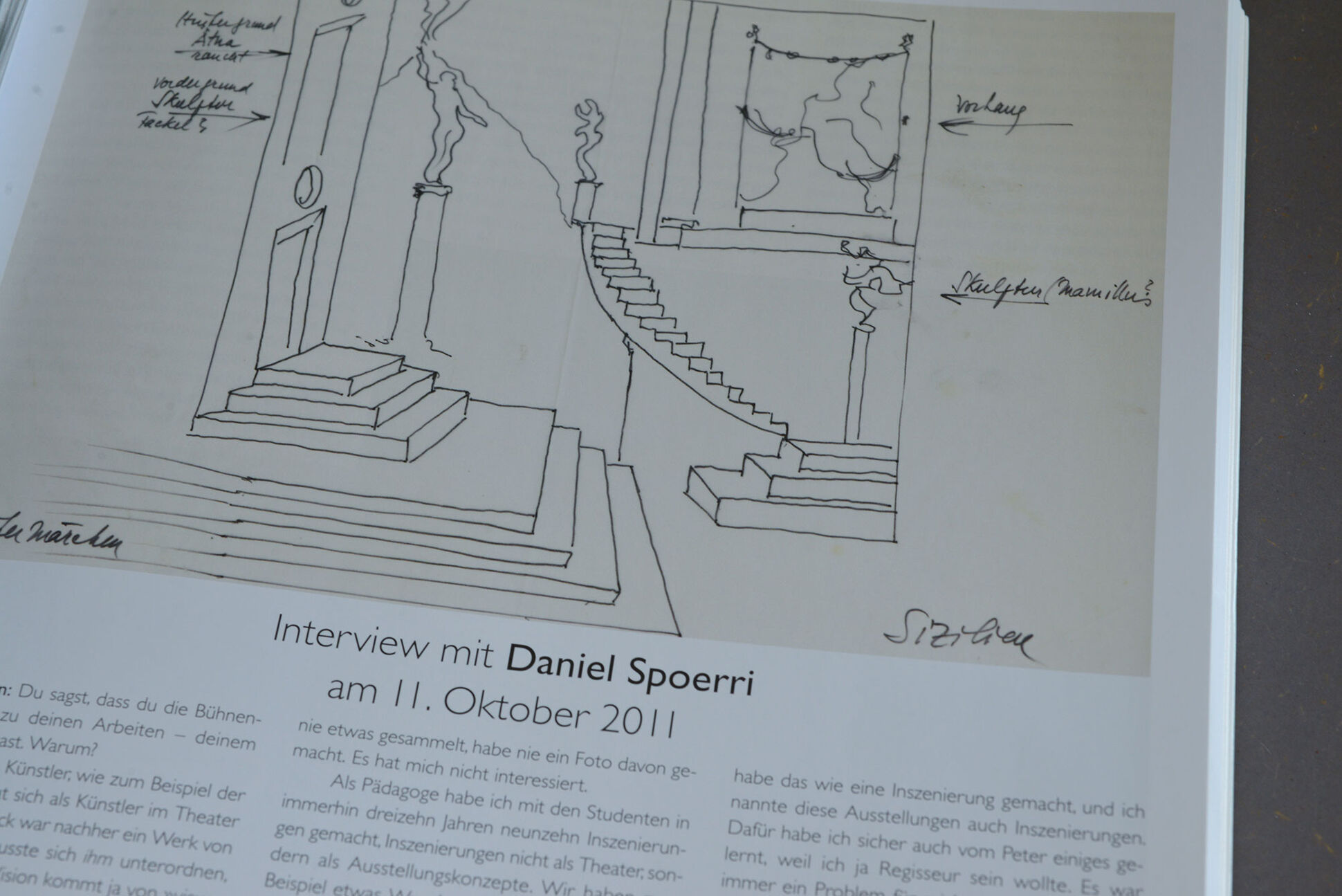 Abbildung im Buch "Peter Zadek und seine Bühnenbilder" Abbildung im Buch "Peter Zadek und seine Bühnenbilder"