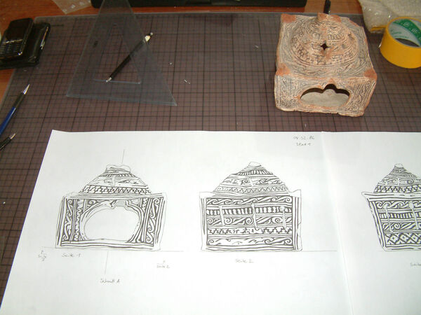 Fotografie mit Zeichnung von und mit Räuscherhäuschen