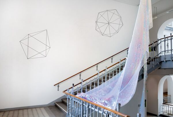 Ausstellungsansicht Leichter als Luft