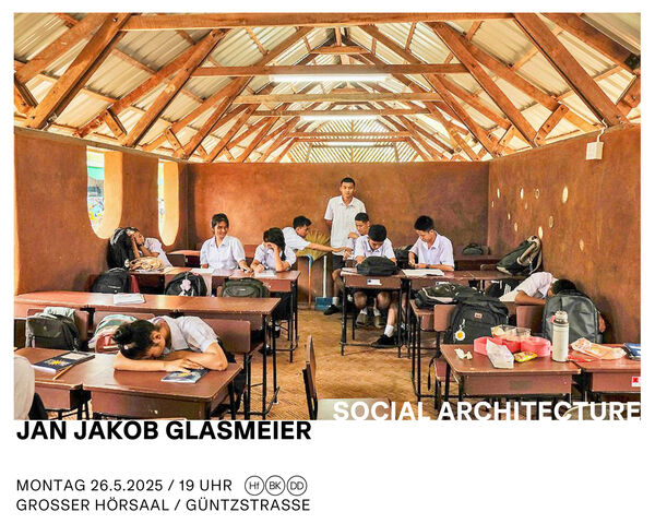 Plakat, Raum mit viel Holz ist zu sehen