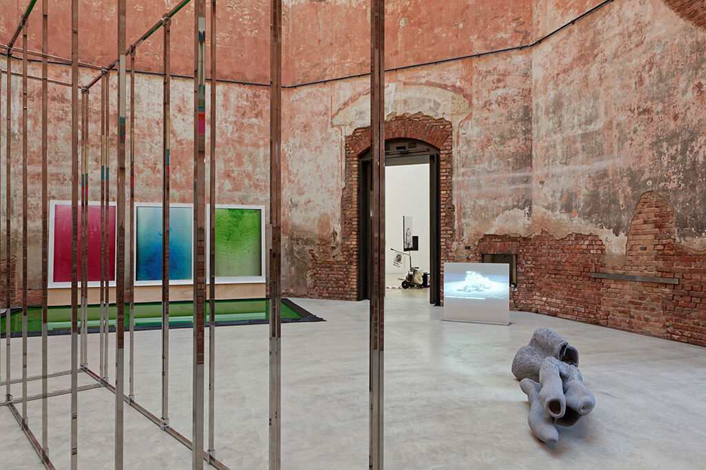 [Translate to English:] Existenz Spuren © Andreas Seeliger | Ausstellungsansicht