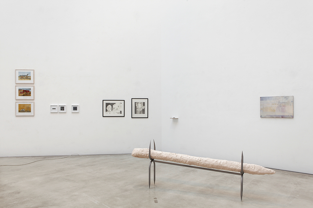 [Translate to English:] Existenz Spuren © Andreas Seeliger | Ausstellungsansicht