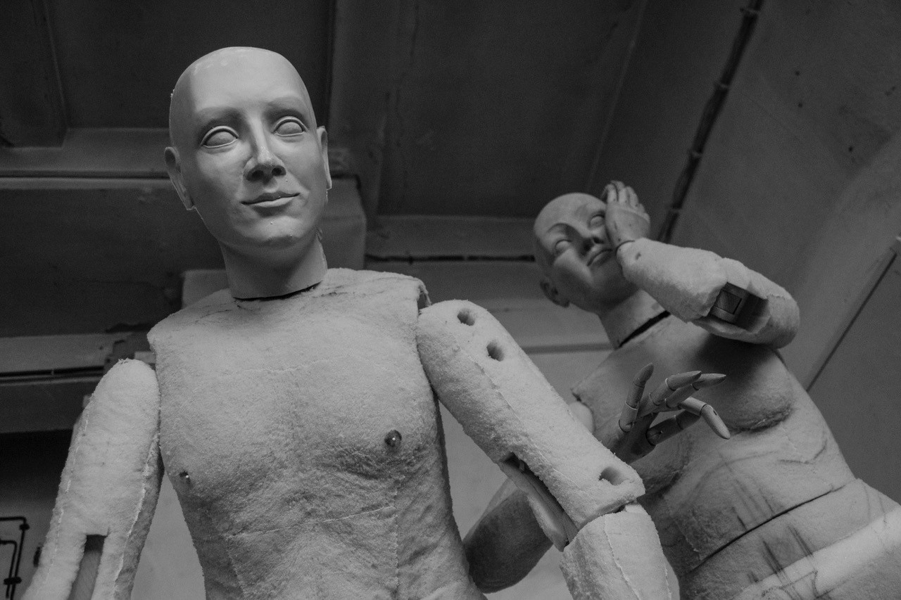 Künstlerpuppen Fotografie Künstlerpuppen schwarz weiß