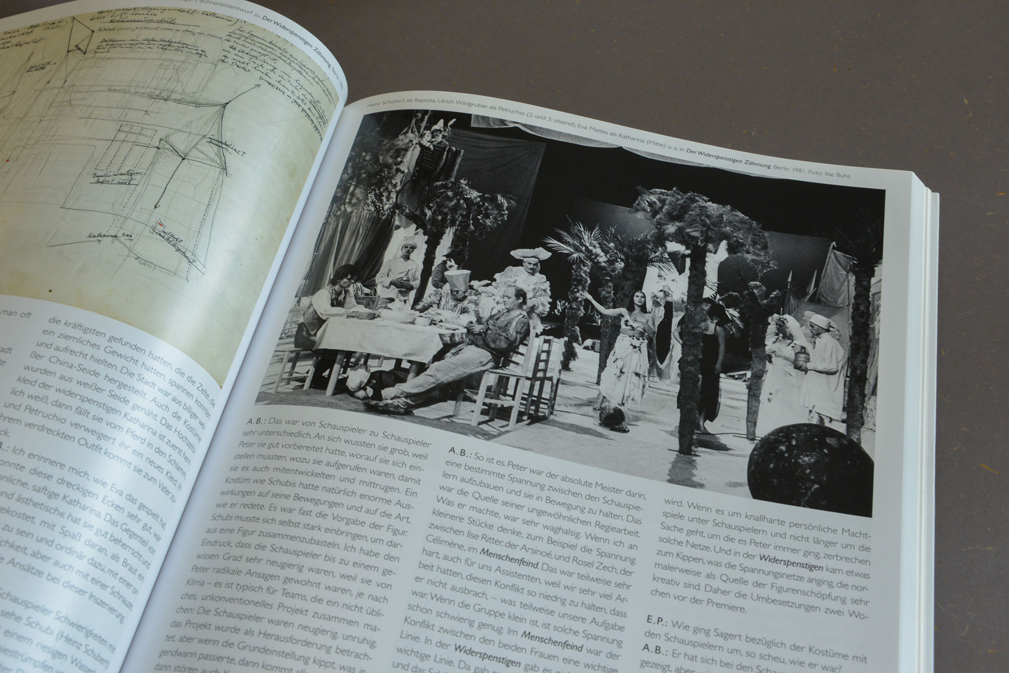 Abbildung im Buch "Peter Zadek und seine Bühnenbilder"