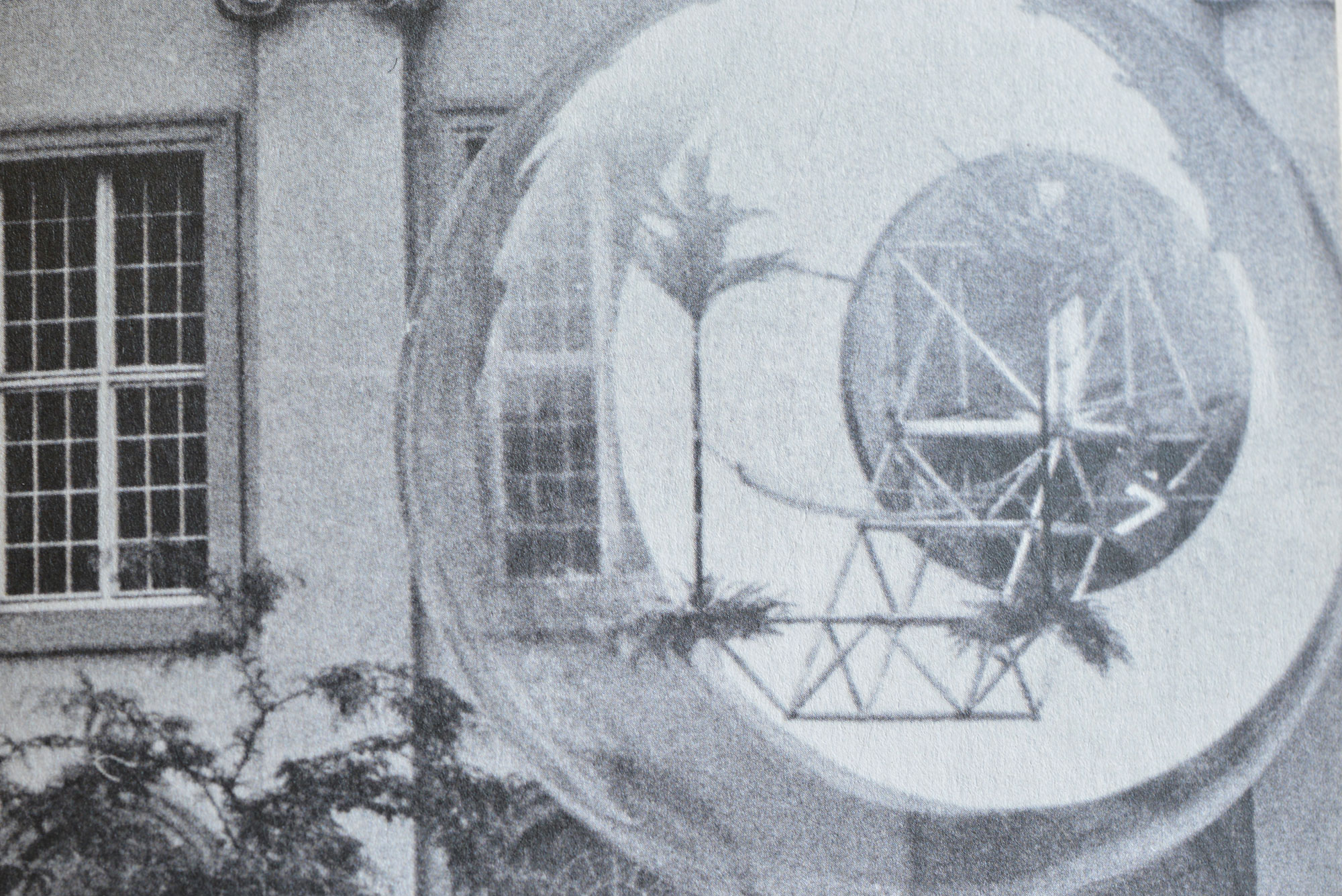 Bild aus dem Innenteil des Buchs "Luftschlosser. Ein Blick auf Haus-Rucker-Co / Post-Haus-Rucker"